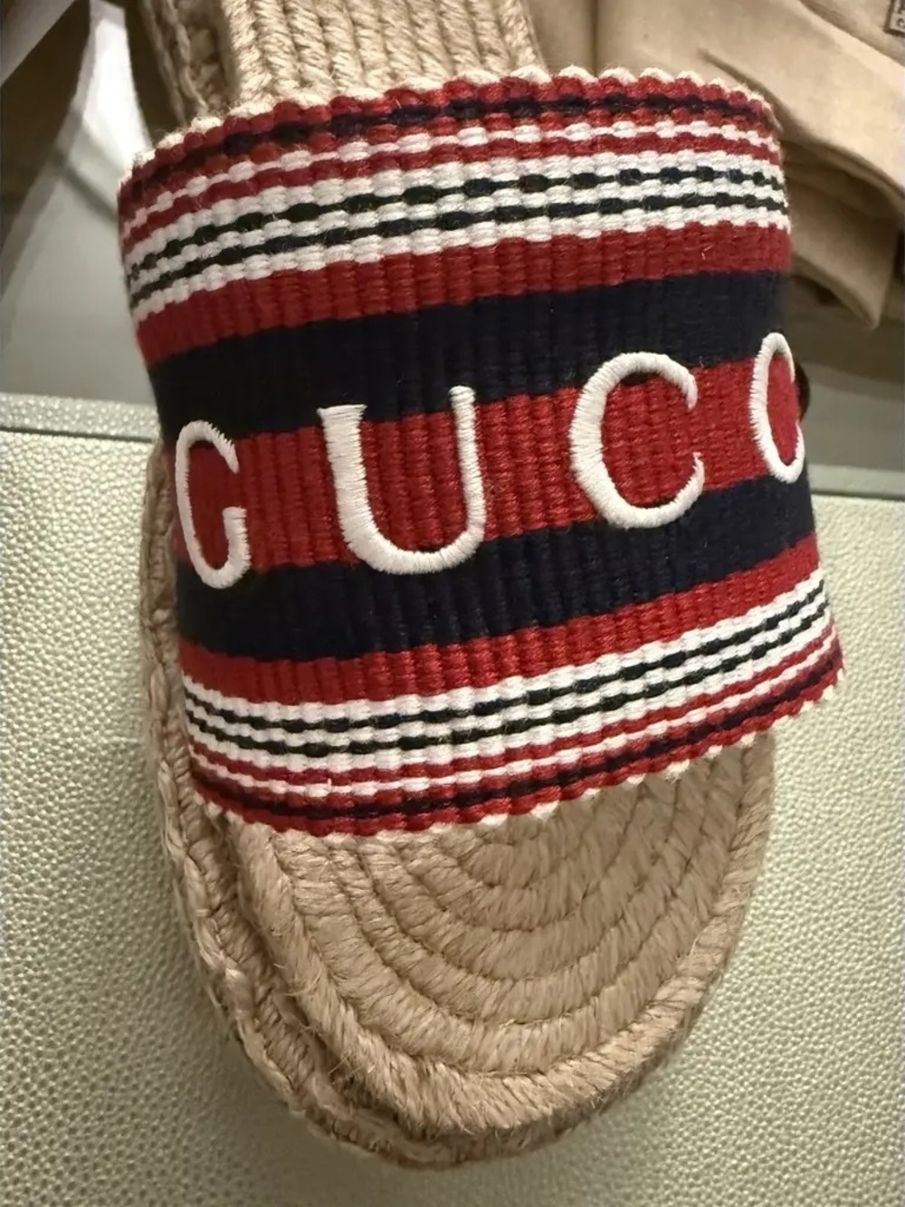 Gucci "Sabela"  espadrille sandals - Picture 4 of 5